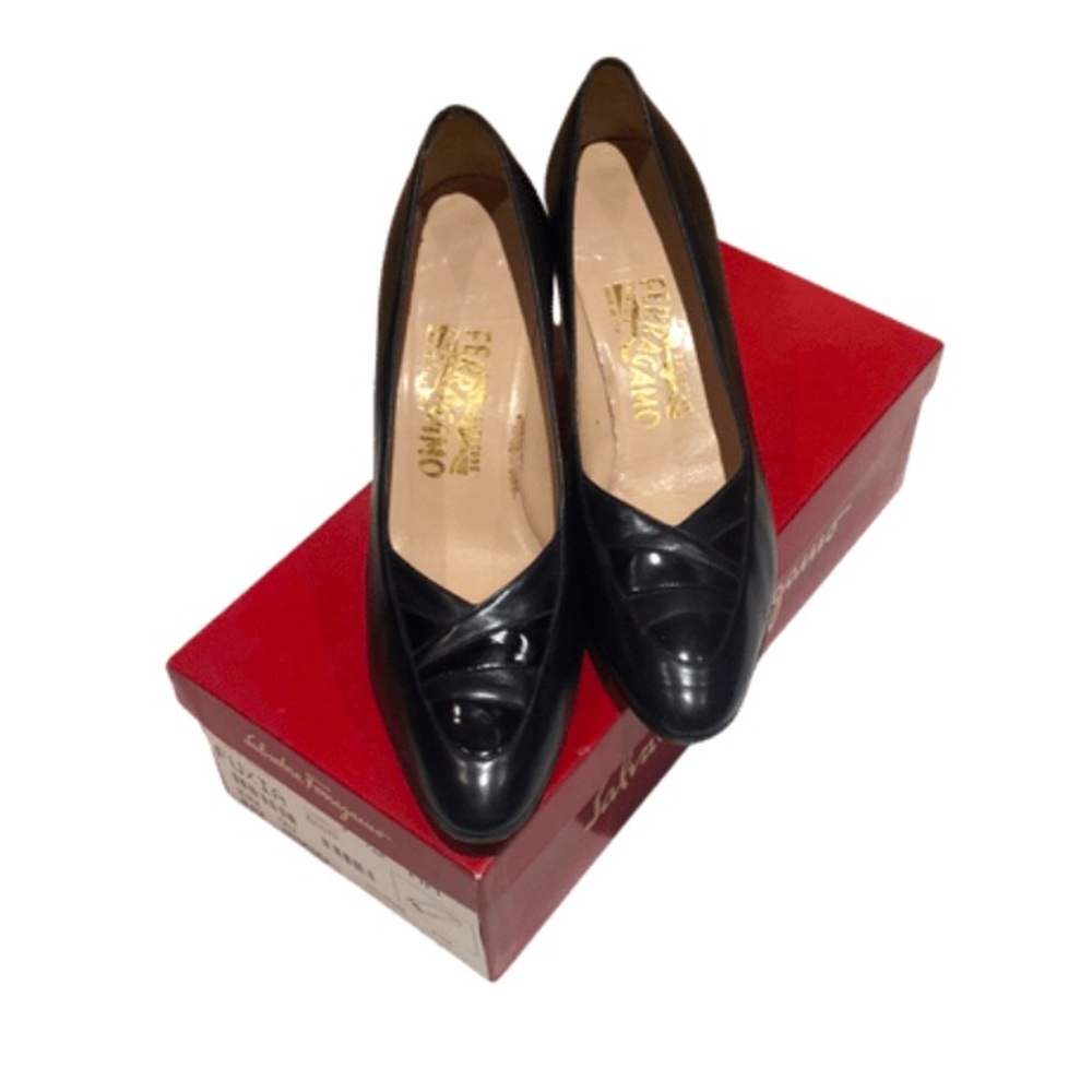 Salvatore Ferragamo Vintage Black Patent Heels Sz 9.5